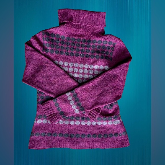 Nygardsanna Purple Red 100% Wool Turtleneck Sweater - Picture 3 of 3